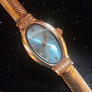 Ladies gold wrist watch
